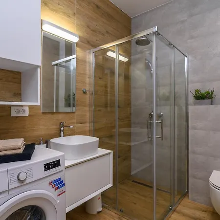 Apartament Batinic *